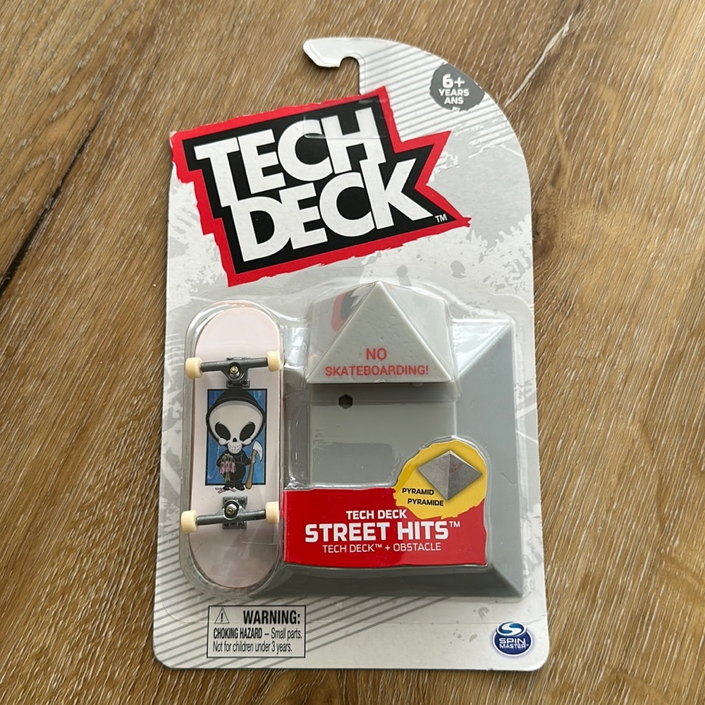 Spin masters tech deck Blind with obstacle